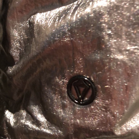 Ivivva girl’s iridescent windbreaker - Picture 9 of 12